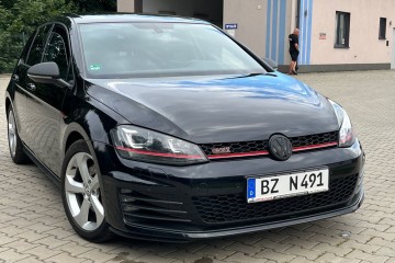 Volkswagen Golf VII 2.0 TSI BMT GTI